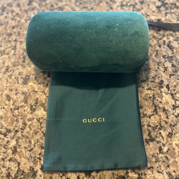 NEW GUCCI GG0808S 001 CAT EYE SUNGLASSES - Picture 2 of 4